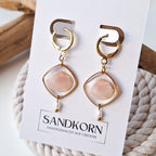 Kolczyki z muszli sercówek i pereł słodkowodnych