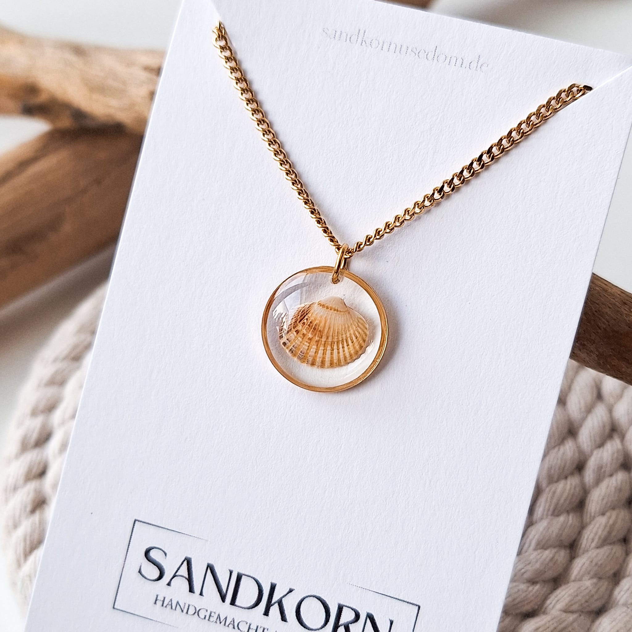 Halskette mit Herzmuschel - Gold