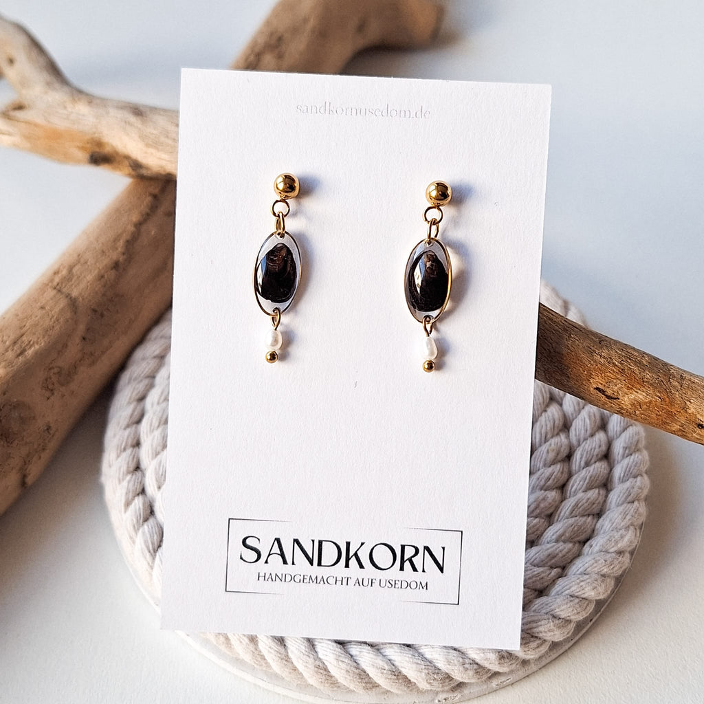 Kolczyki z muszli sercówek i pereł słodkowodnych