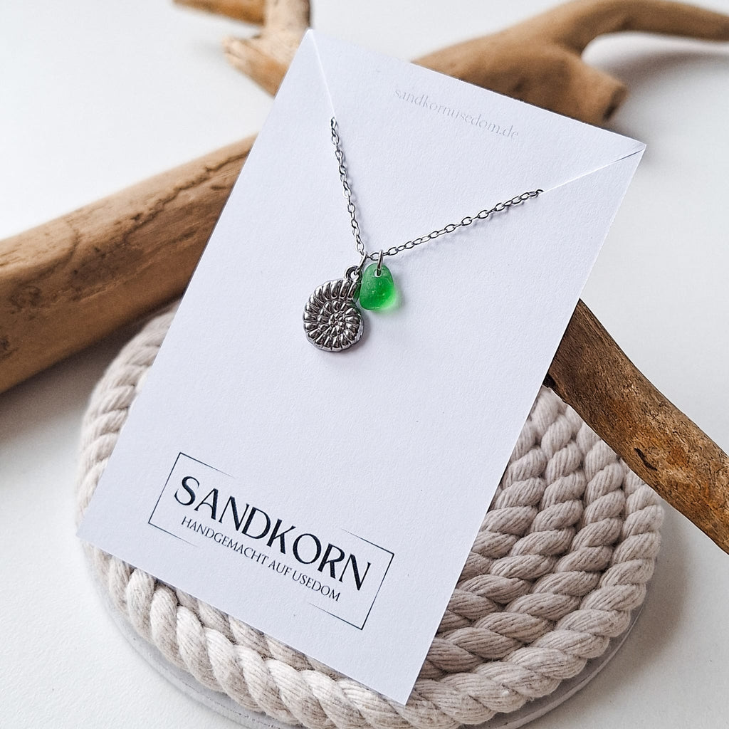 Earrings with pansies