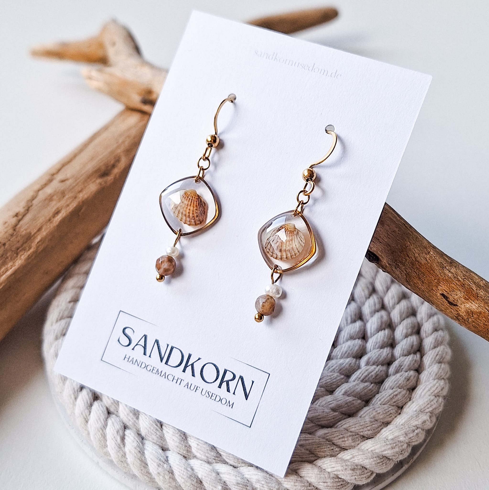 Ohrringe mit Herzmuscheln, Jaspis und Süßwasserperlen