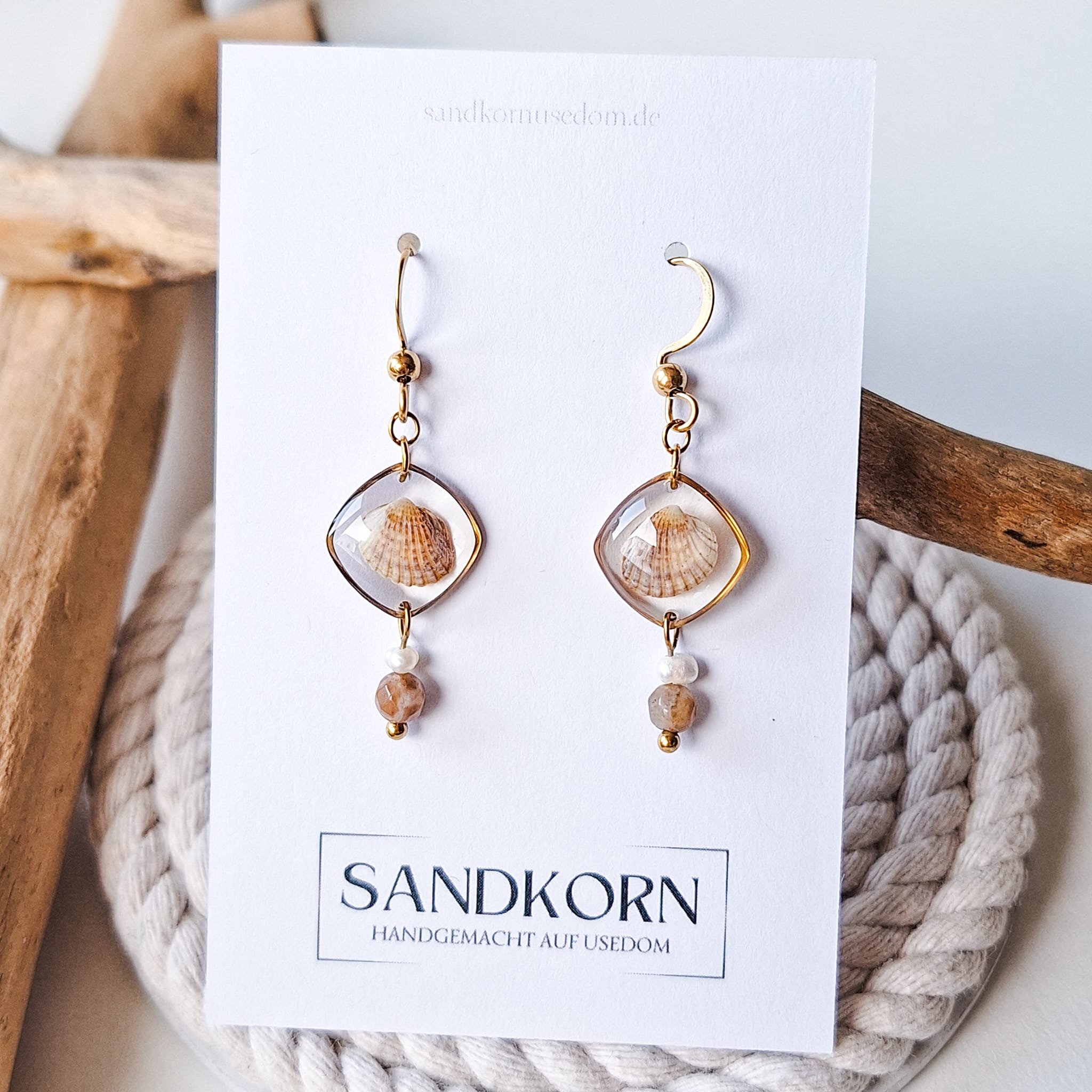 Ohrringe mit Herzmuscheln, Jaspis und Süßwasserperlen