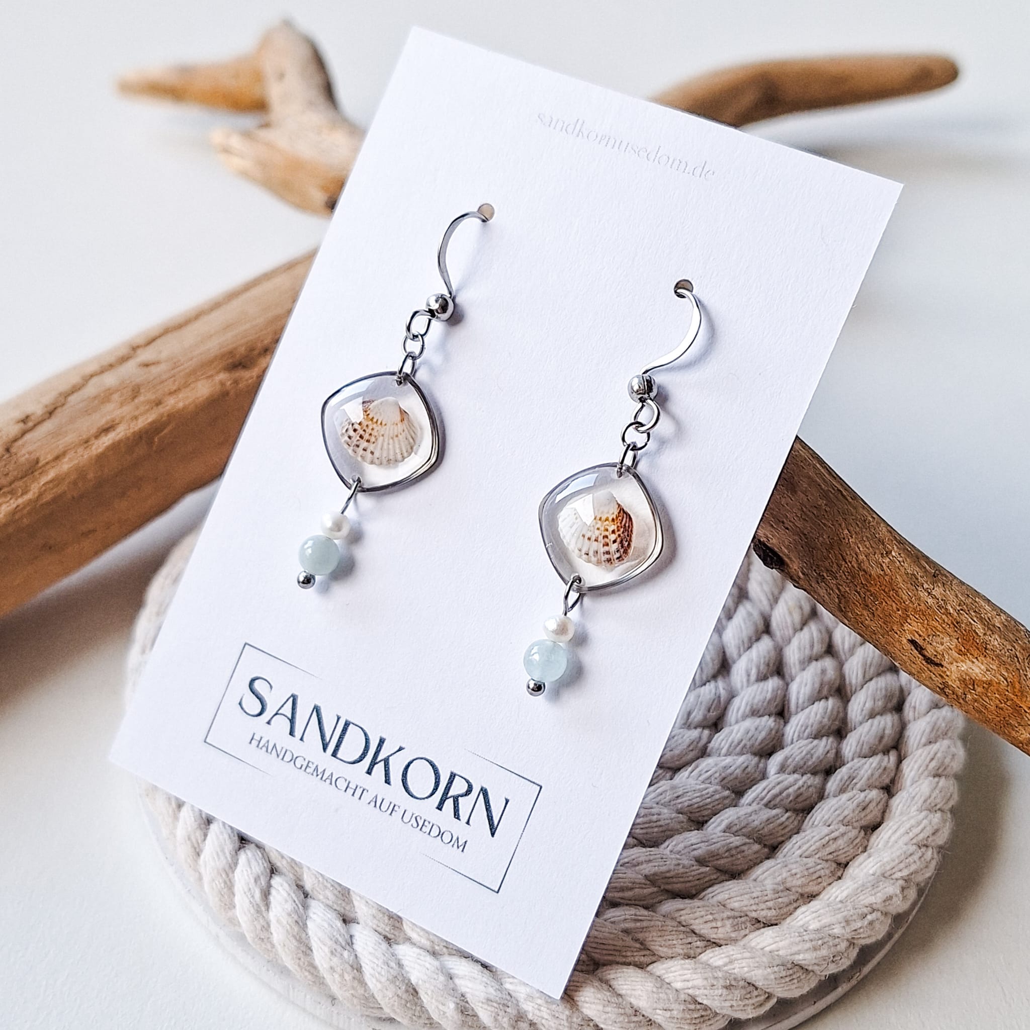 Ohrringe mit Herzmuscheln, Morganit und Süßwasserperlen