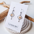 Ohrringe mit Herzmuscheln und Süßwasserperlen - SANDKORN Usedom 