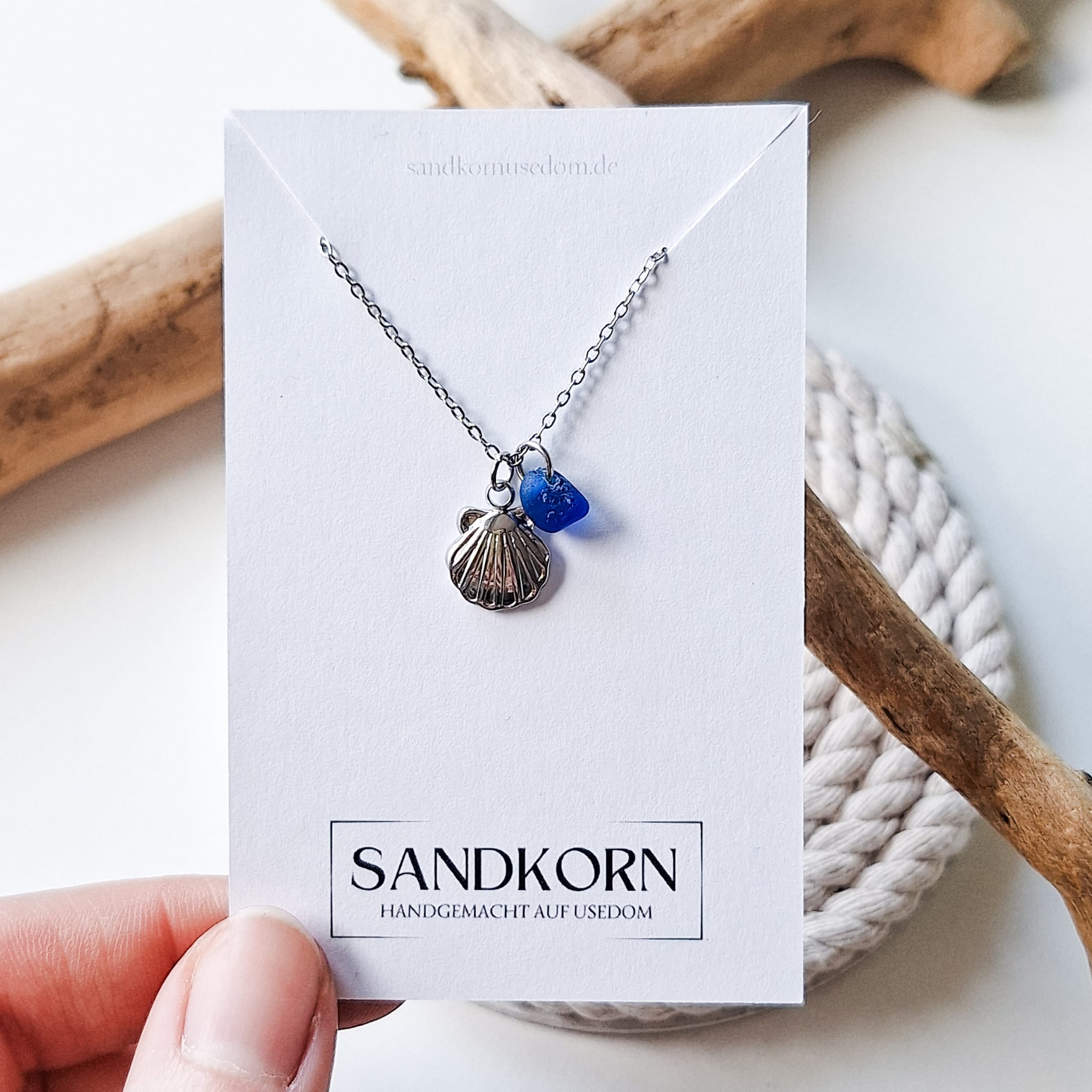 Halskette mit Muschel und Seeglas - Kobaltblau