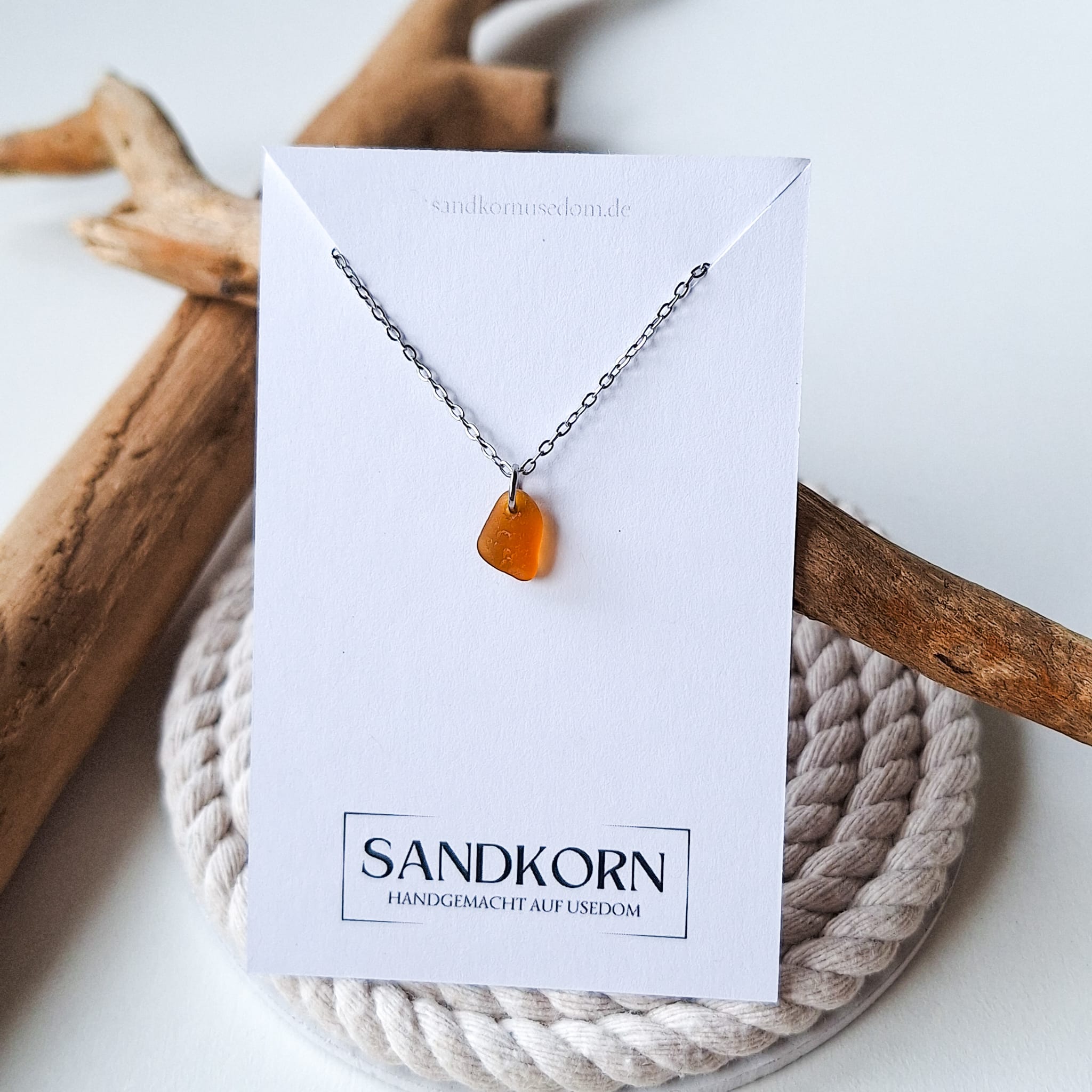 Mini Seeglas-Halskette - Bernsteinbraun - SANDKORN Usedom 