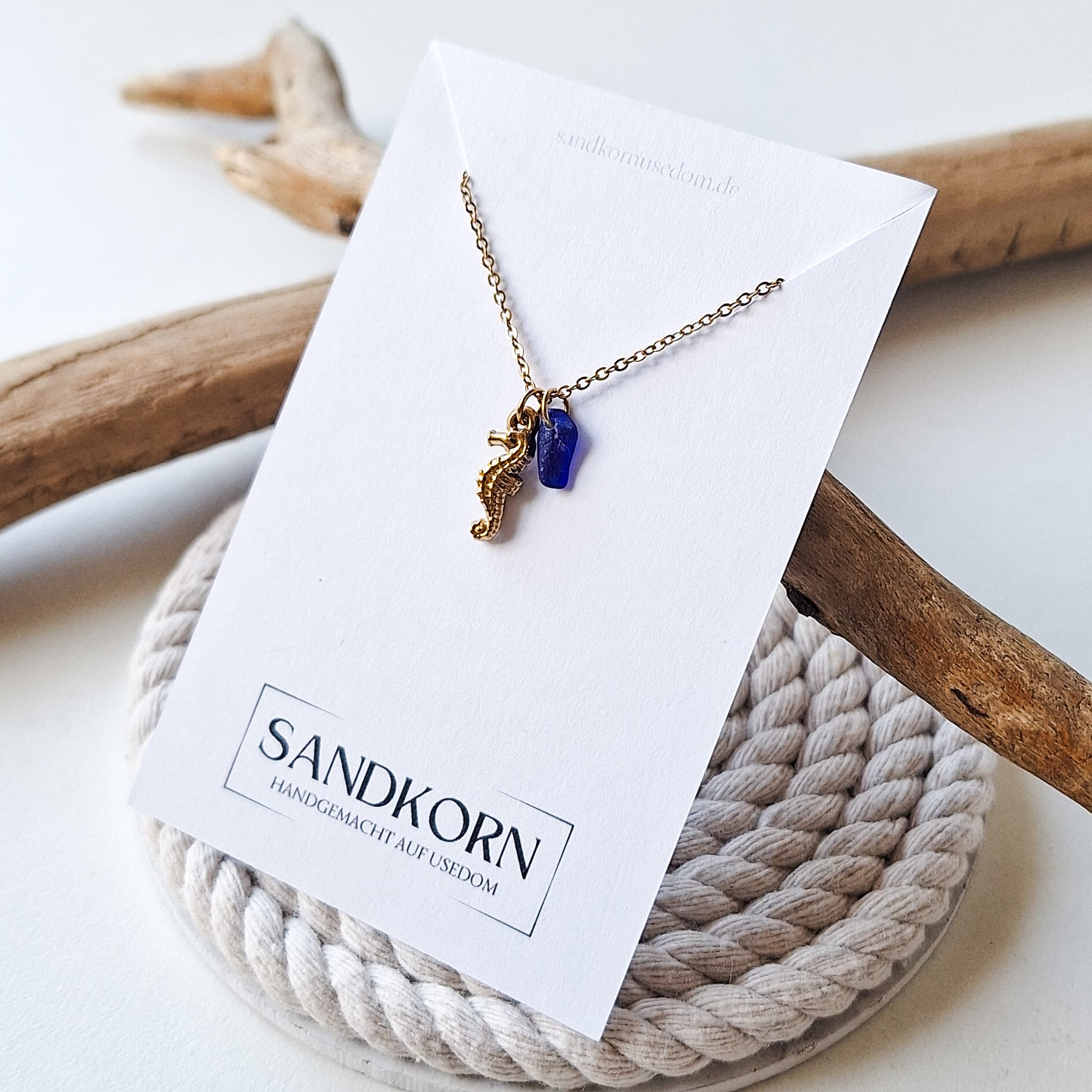 Halskette mit Seepferdchen und Seeglas - Kobaltblau