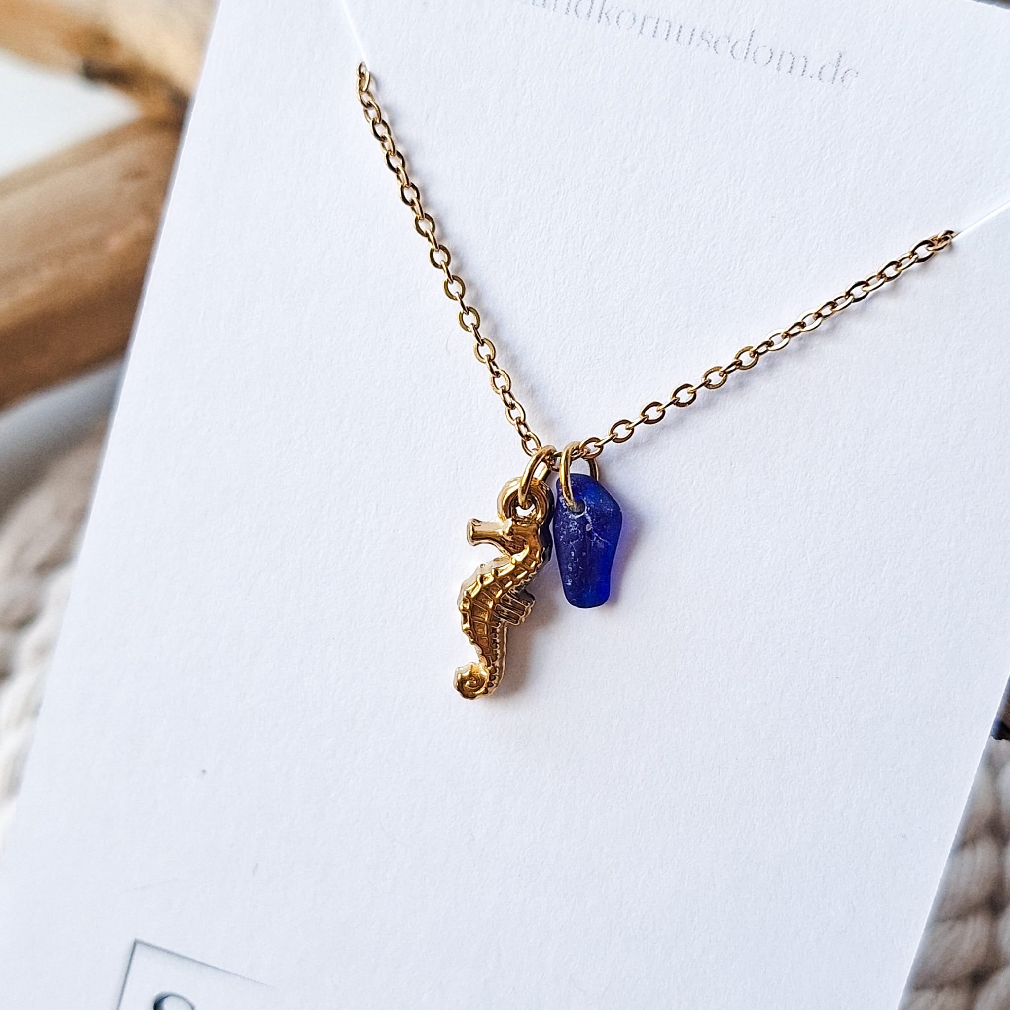 Halskette mit Seepferdchen und Seeglas - Kobaltblau