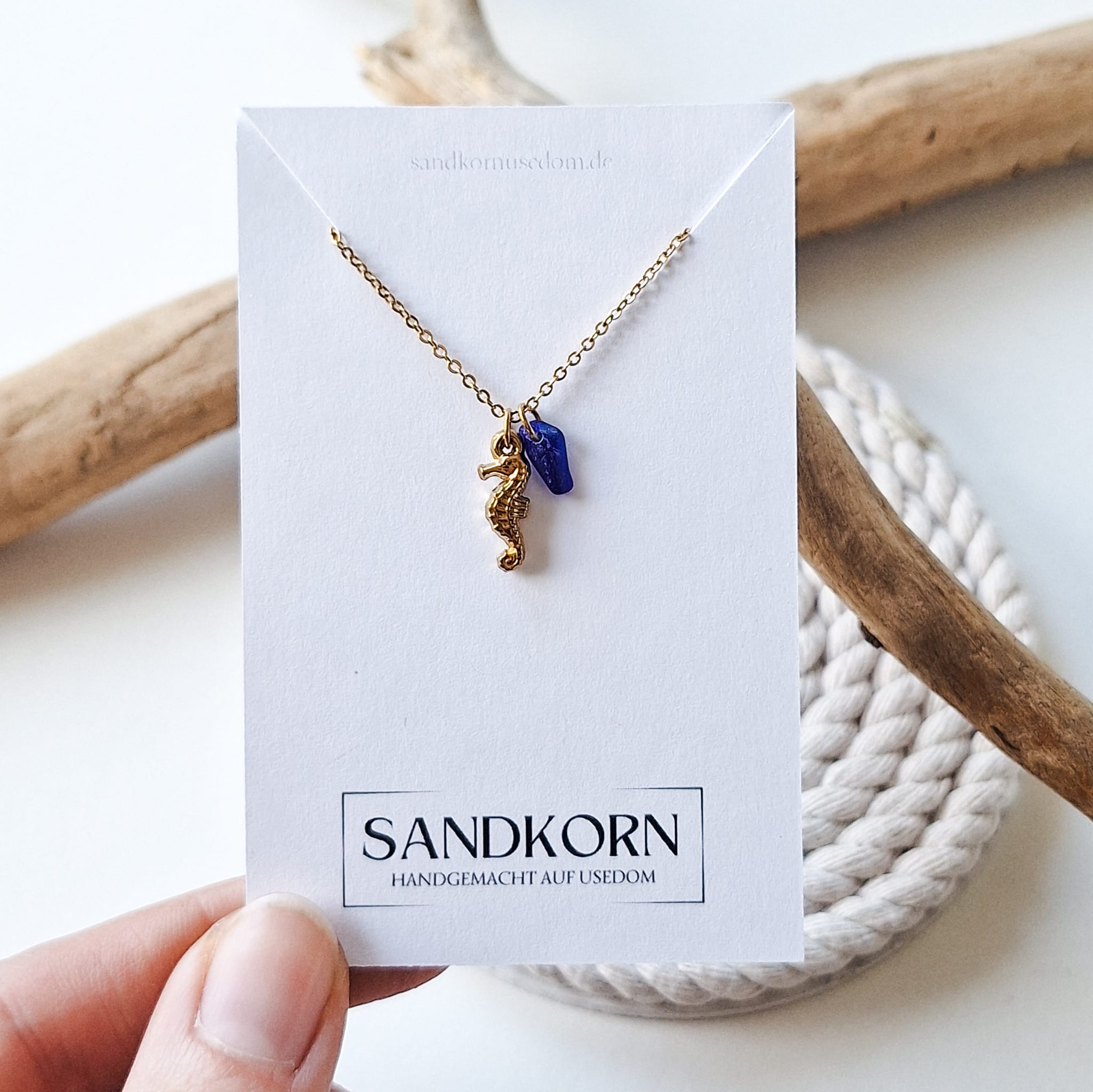 Halskette mit Seepferdchen und Seeglas - Kobaltblau