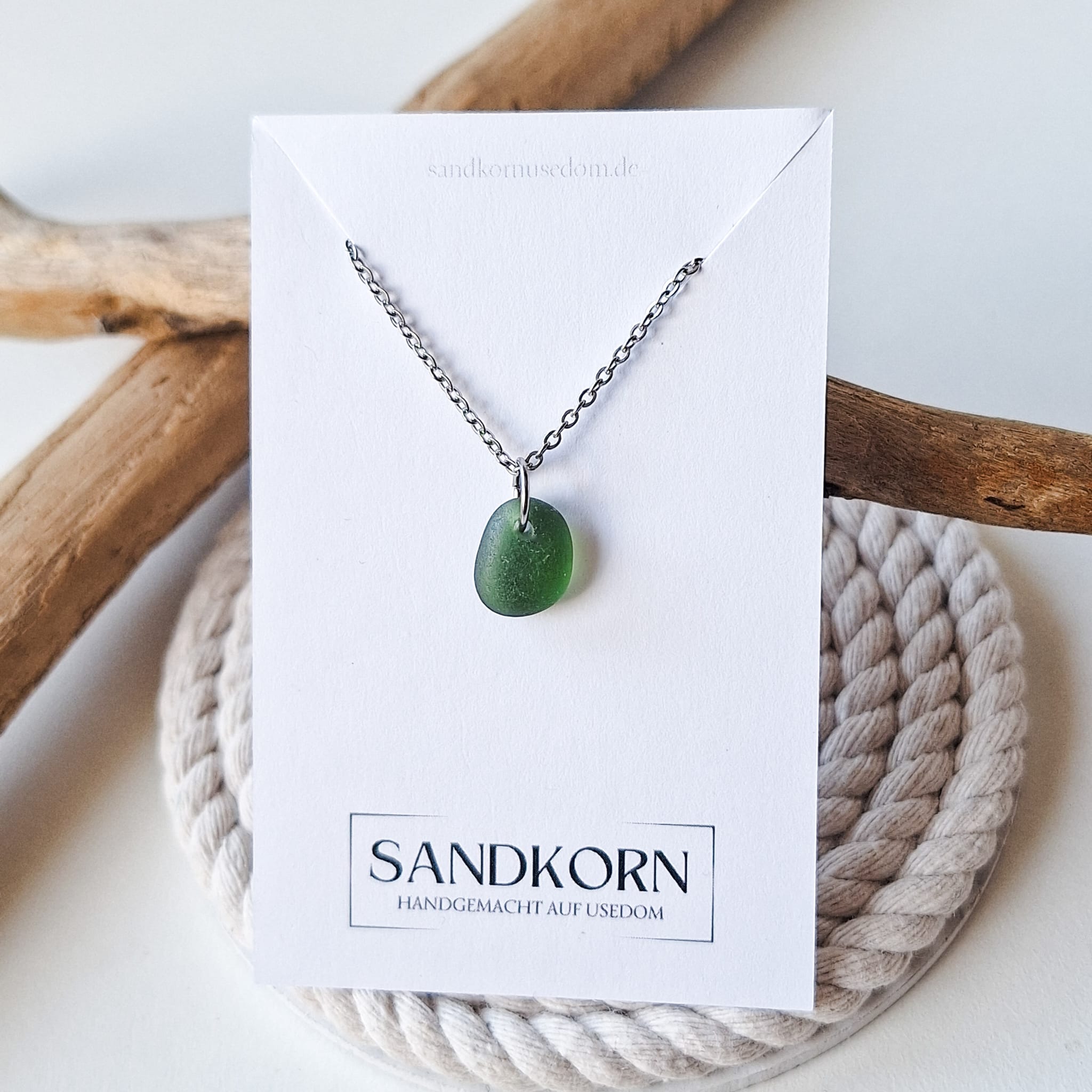 Seeglas-Halskette - Waldgrün - SANDKORN Usedom 