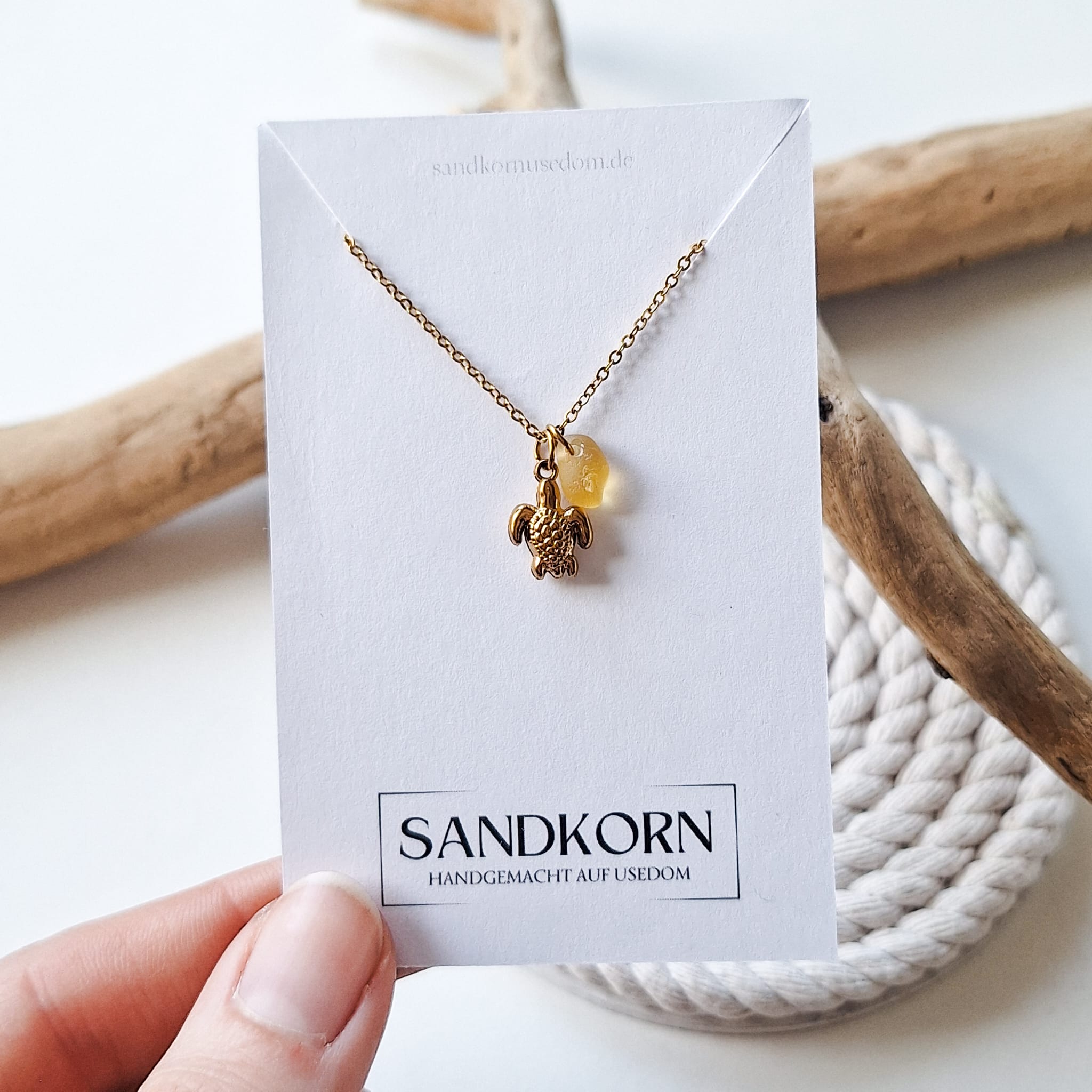 Halskette mit Schildkröte und Seeglas - Gelb
