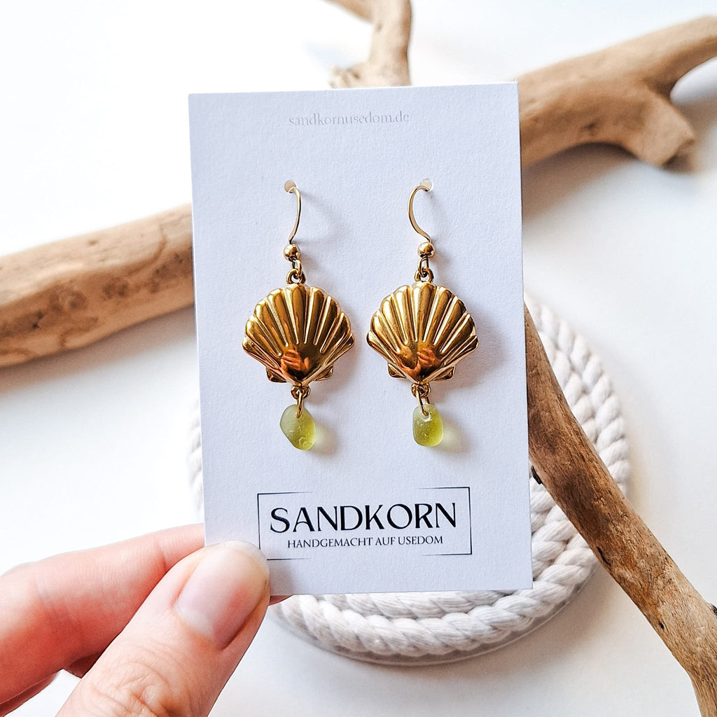 Ohrringe mit Muscheln und Seeglas - Olive