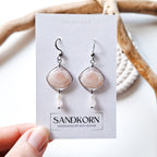 Earrings with seashells and freshwater pearls