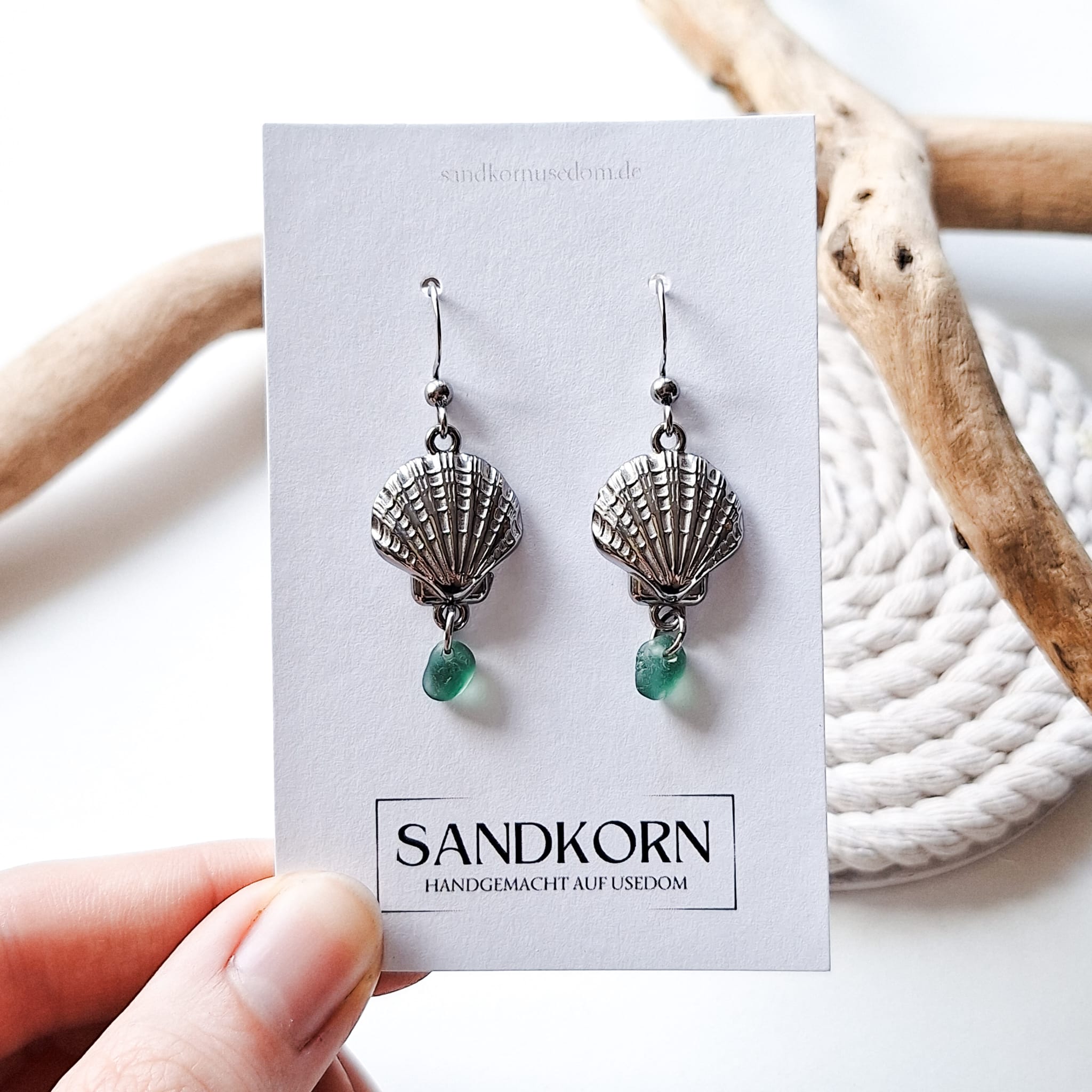 Ohrringe mit Muscheln und Seeglas - Teal