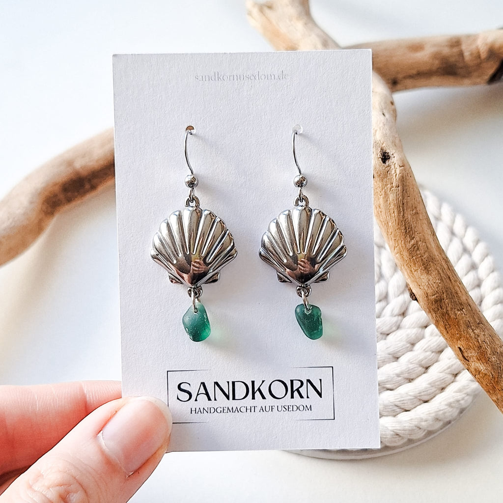 Ohrringe mit Muscheln und Seeglas - Teal