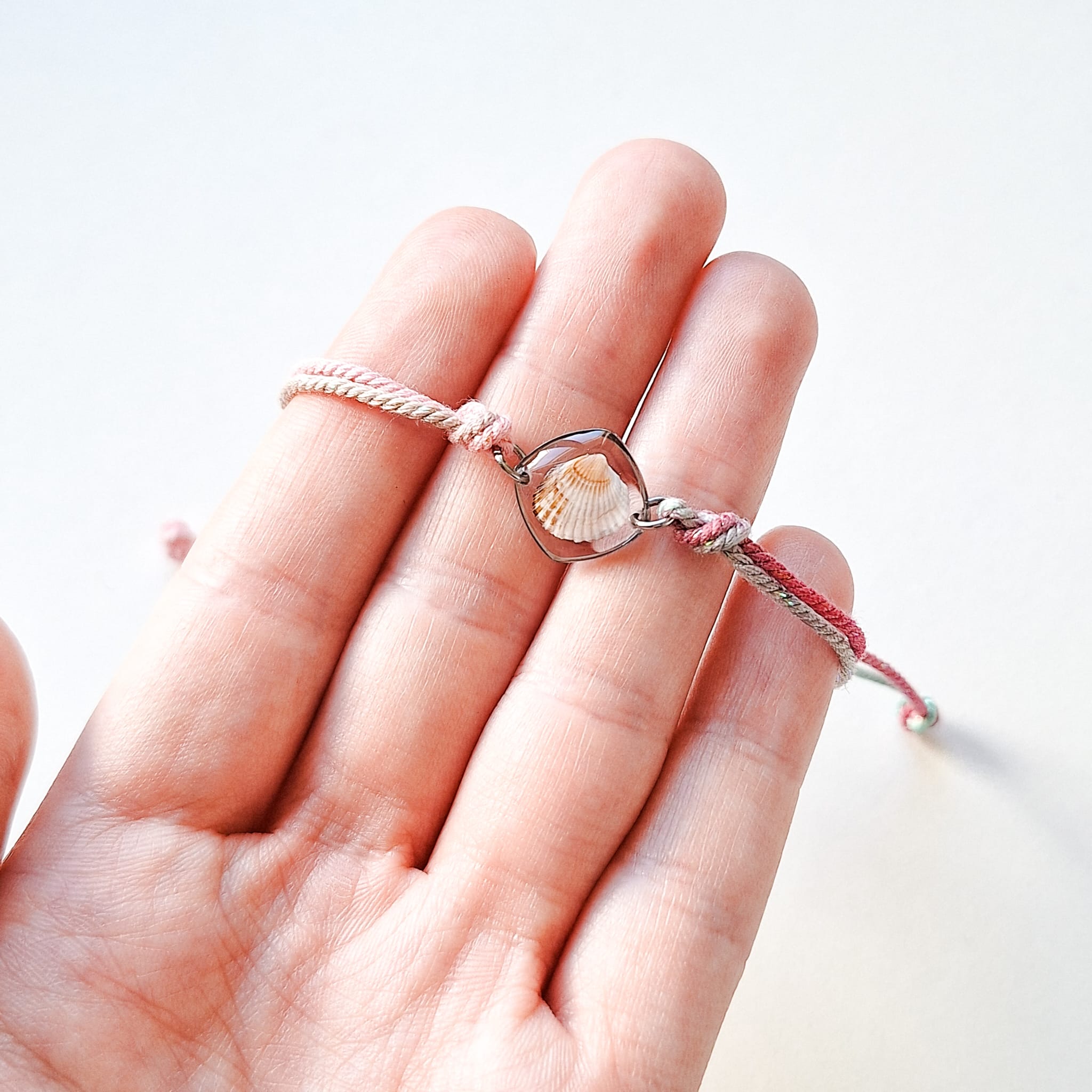 Armband mit Herzmuschel - Mehrfarbig