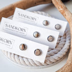 Mini-Ohrstecker mit Herzmuscheln - Silber 8 mm - SANDKORN Usedom 