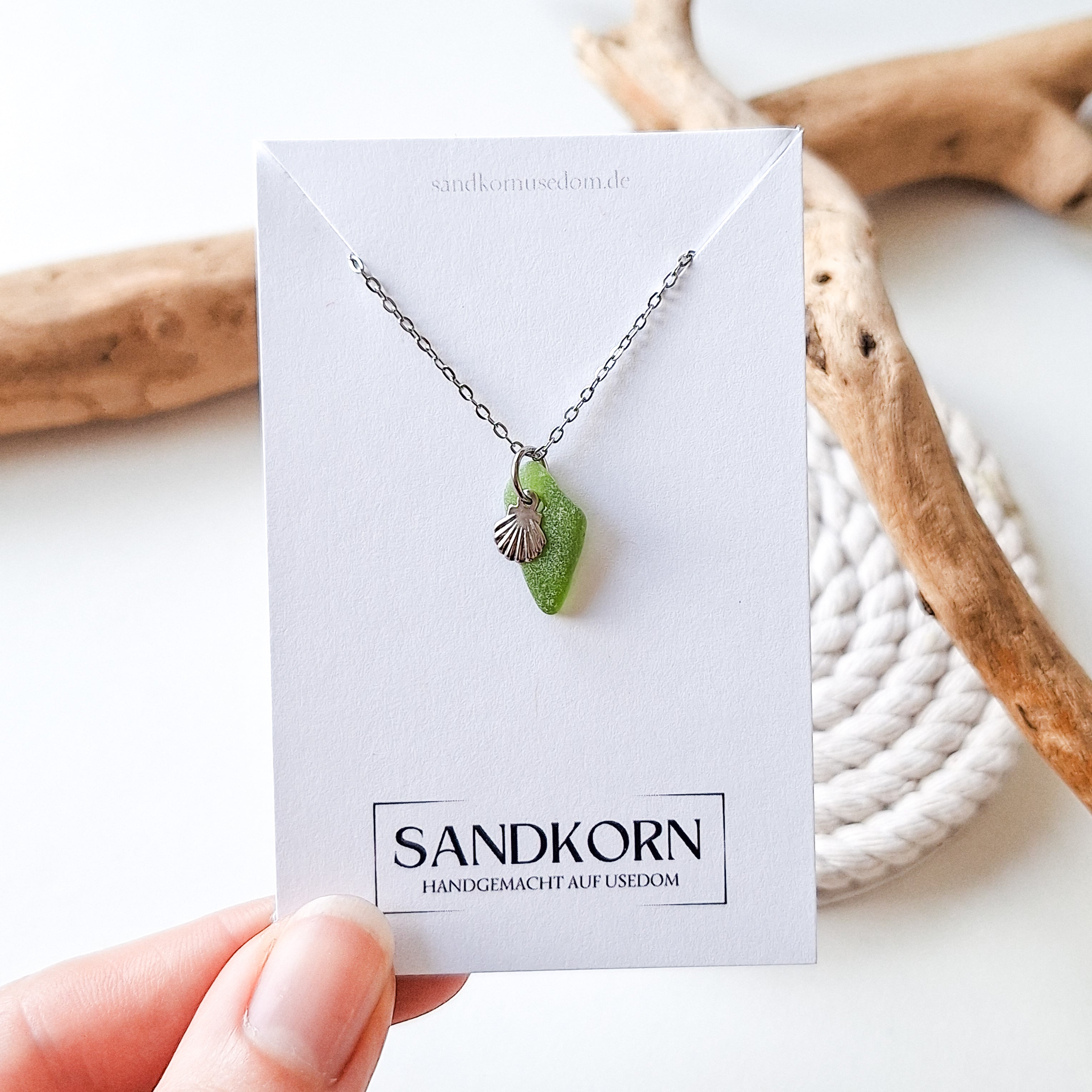 Necklace with sea glass and shell - Kelly Green